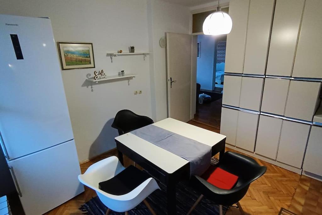 Spacious Condo Near Bascarsija - Free Parking SJJ Extérieur photo
